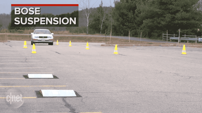 見到障礙自己會跳擺上香檳越野不倒這個技術(shù)讓你看手機(jī)也不暈車(圖6)