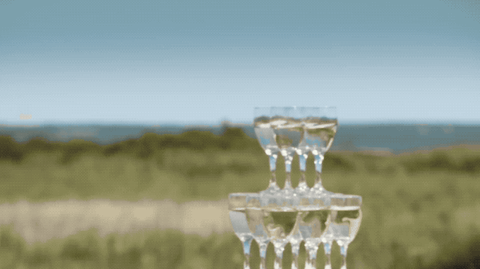 見到障礙自己會跳擺上香檳越野不倒這個技術(shù)讓你看手機(jī)也不暈車(圖22)