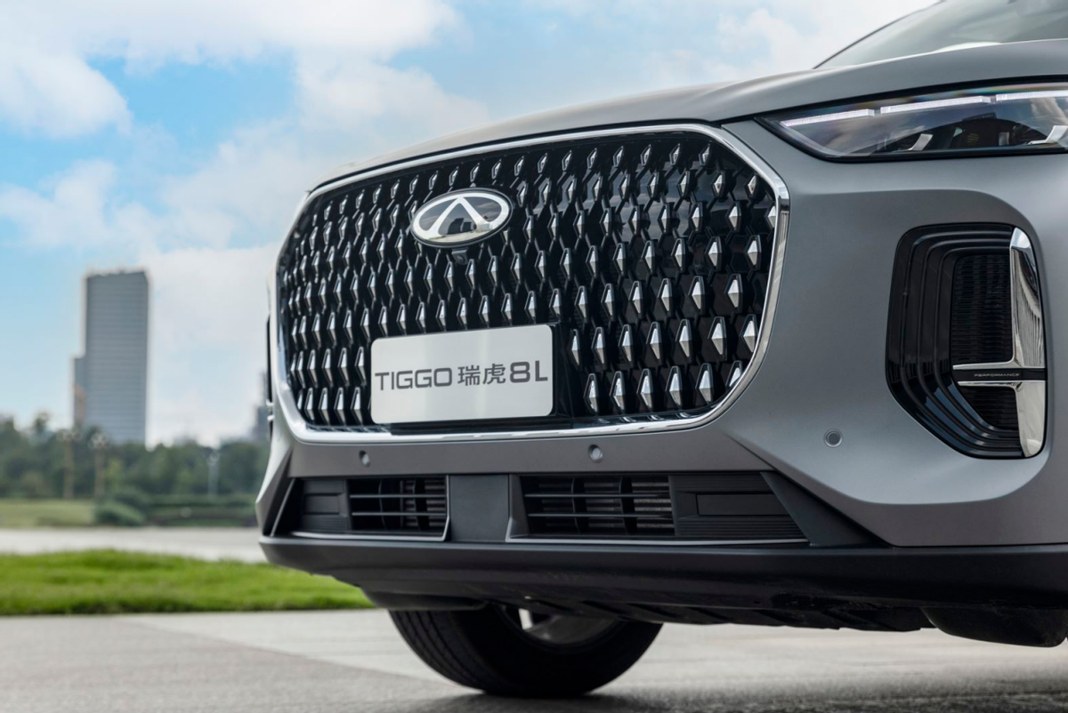 九游體育僅1299萬(wàn)起就全系搭載20T+8AT智控四驅(qū)更是不輸quattro！(圖11)